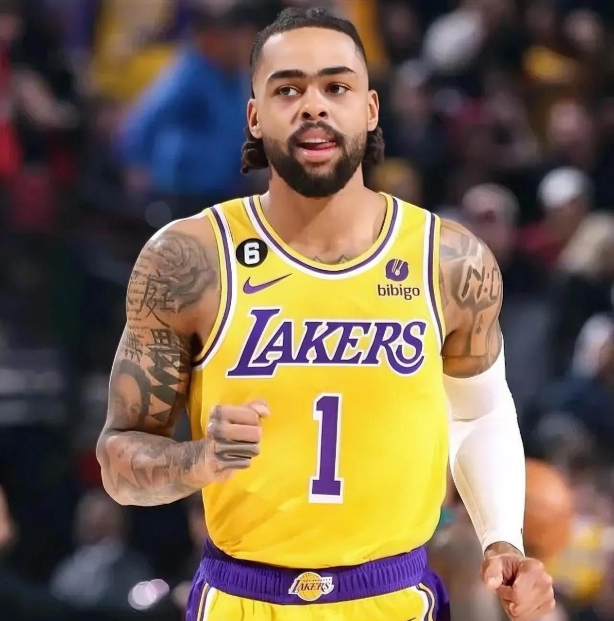 在弧顶附近 在弧顶附近